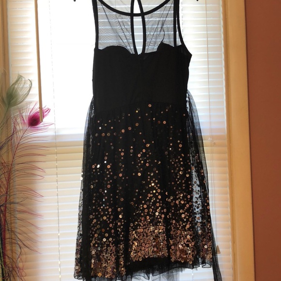 Homecoming dress - Picture 2 of 2
